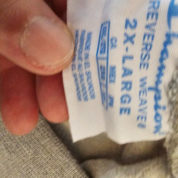 Champion Fleece Shorts 2xl - Picture 3 of 3